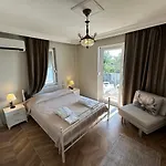 Case de vacanță House Side