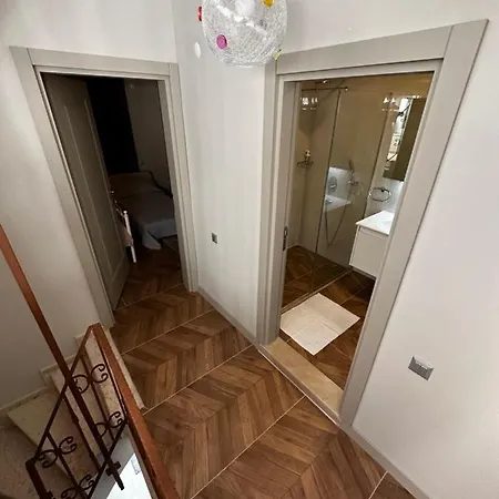 Hébergement de vacances House *